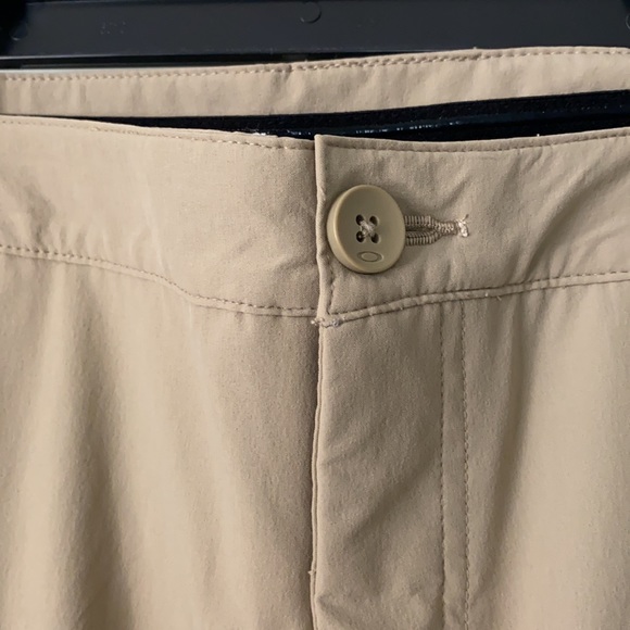 Oakley Men’s Dri-fit khakis - Picture 3 of 5